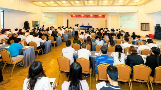 埋头赶路，也要抬头寻道