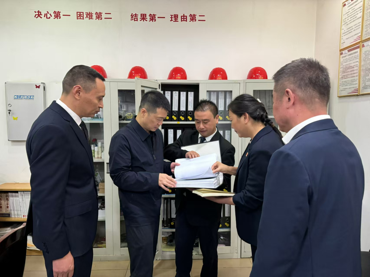 省尊龙凯时集团党委书记、董事长游勇国庆节期间调研督导旗下酒店经营及安全生产工作