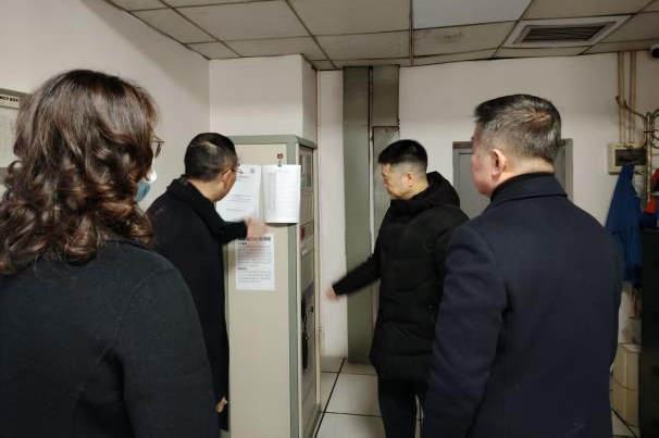 省尊龙凯时集团党委书记、董事长游勇检查督导春节安全生产并看望慰问干部员工